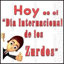 Todo ello con una gran simpatía que favorece mucho la compra. Pin En Tarjetitas De Celebraciones
