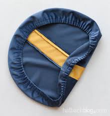 Halbachblog I Diy Anleitung Rundes Sitzkissen Aus Samt Nahen Fur Ikea Frosta Hocker I Blau Gelb Natur In 2020 Sitzkissen Sitzkissen Rund Kissen