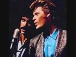 I Can T Go For That No Can Do By Daryl Hall And John Oates It Was The Fourth Number One Hit Single Of Their Caree Hall Oates Music Memories My Music