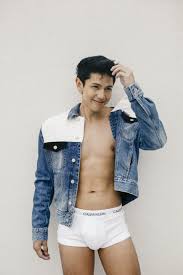 Aramanızda 48 adet ürün bulundu. No Femmes No Asians Not For Calvin Klein S New Ad Featuring Bj Pascual