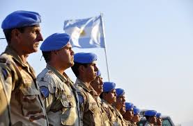 Puede decirse, no obstante la leyenda del escudo, que fue el ejército argentino quien gestó a la patria cuando se formaron los tercios de voluntarios urbanos de infantería, caballería y artillería para rechazar al invasor inglés y aún antes. 29 De Mayo Dia Del Ejercito Argentino El Navarrero