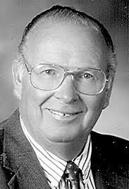 Wayne Poe's Instagram, Twitter & Facebook