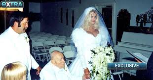 He was in the audience. Ecu Professor On Twitter This Tweet Reminds Me Of 26 Year Old Playmate Anna Nicole Smith S Famous Wedding To 89 Year Old Billionaire Oil Tycoon J Howard Marshall In 1994 Goals Https T Co Hvzf69mwpt