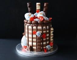 Kinder Bueno Drip Cake Disney Birthday Cakes Drip Cakes Bueno Cake