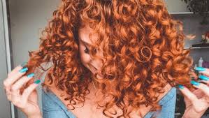Close the water bottle and shake. 5 Leave In Conditioners That Will Keep Curls Healthy Looking All