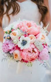 Photo Of The Day April 12 Affordable Wedding Flowers Wedding Flower Arrangements Flower Bouquet Wedding