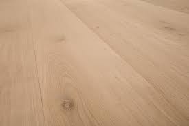 Notice the long board length, less color variation, and no mineral steaks or wormholes. Unfinished Square Edge Mixed Grade Oak Flooring