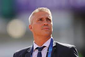 A prolific striker, crespo scored over 300 goals in a career spanning 19 years.at international level, he scored 35 goals and is argentina's fourth highest goalscorer behind only sergio agüero, gabriel batistuta and lionel messi. Argentina S Hernan Crespo Appointed Sao Paulo Coach