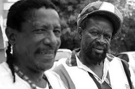 Powerful, Sinead O'Connor, Sly & Robbie, Ernest Ranglin and Robbie Lyn  stepping inna original Irish pub, year 2012. Rastafari 🌳✊️❤ #slyandrobbie  #rootsradics #sineadoconnor #ernestranglin #robbielyn #rasmichael  #thefinalbattlealbum #thedubbattle ...