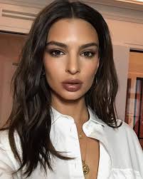 Emily Ratajkowski Makeup Looks Hair Makeup Beauty