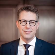 How to Strengthen SciencePreneurship? · DLD Video