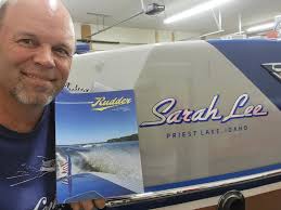 Vintage Boat Enthusiasts Share Their Experiences