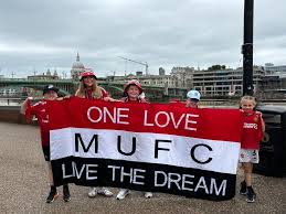 Scott Hurrell (@scottahurrell)