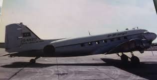 الطائرة دوقلس Dc3 داكوتا وتعرف بــ Dc 47 من أنجح طائرة نقل الركاب في التاريخ امريكية الصنع تحمل حتى 32 Passenger Aircraft Aircraft Fighter Jets