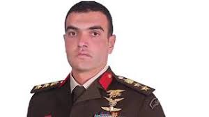 أبطال أغنية احنا مش بتوع حداد هم مجموعة ضباط منهم أصدقاء للبطل منسي. Ø§Ø­Ù†Ø§ Ù…Ø´ Ø¨ØªÙˆØ¹ Ø­Ø¯Ø§Ø¯ Ø§Ø­Ù…Ø¯ Ø¬Ù…Ø§Ù„ Mp3 Ø£ØºÙ†ÙŠØ§Øª