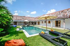 Hebatnya, masyarakat disini memiliki kegiatan rutin untuk menjaga tempat ini. Villa Kura Kura Bingin Uluwatu Indonesia Booking Com