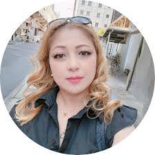 Abby Conde's Instagram, Twitter & Facebook