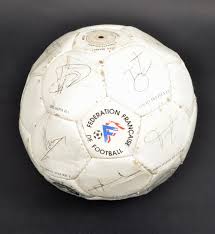 Maybe you would like to learn more about one of these? Sold Price Ballon De La Federation Francaise De Football Avec Les Signatures Originales Des Joueurs De L Equipe De France Collectees Au Stage De Tignes Avant La Coupe Du Monde 1998 July