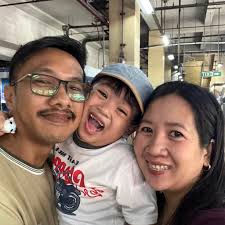 First train ride for this little man, bringing his screen dreams to reality.