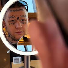 It's my birthday… I've decided im turning 17 again ✓ and all I want from  you