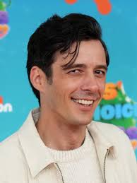 Matthew Underwood's Instagram, Twitter & Facebook