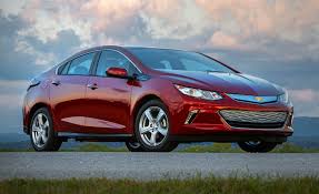 Discontinued Cars Chevrolet Volt In 2020 Chevrolet Volt Best Hybrid Cars Chevy Volt