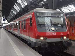 Brawa control car bnrdzf 483.1. Ein Bnrdzf 483 Steht Mit Einer Rb Nach Mannheim Geschoben Von Einer 111 In Karlsruhe Hbf Bahnbilder De