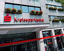 Zum schutz ihrer und unserer gesundheit haben wir uns deshalb schweren herzens dazu entschieden, bis auf weiteres keine bewerbungen für das jahr 2021 mehr anzunehmen. Kreissparkasse Reutlingen Private Banking Reutlingen Marktplatz 6