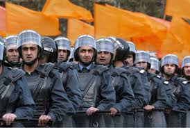 Το αζερμπαϊτζάν έχει κινητοποιήσει 20.000 στρατό και η κατάσταση θεωρείται πλέον κρίσιμη. Katakraygh Gia Tis Dekades Syllhpseis Omofylofilwn Kai Transgender Sto Azermpaitzan Lifo