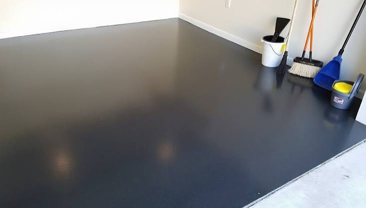Entretien et nettoyage de mur peint avec éponge — prolonger la durée de vie de la peinture