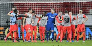 Omdat ajax een geplaatste status had, speelt het eerst uit en daarna thuis. Ajax Treft Young Boys In Achtste Finale Europa League Fcupdate Nl