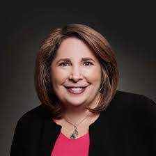 Kelly Denning's Instagram, Twitter & Facebook