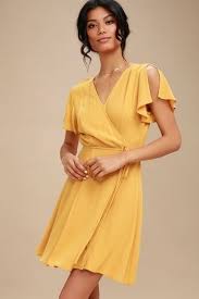 Find A Trendy Women S Yellow Dress To Light Up A Room Affordable Stylish Yellow Cocktail Dresses Cocktail Dress Yellow Womens Yellow Dress Wrap Dress Short