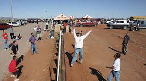 The united states issued 1.1 million nonimmigrant visas to mexicans citizens in 2016. Locals Are Using The Us Mexico Border Fence As A Giant Volleyball Net Quartz