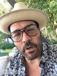 A new episode of 'Friday Sharpeners' is now live, introduced by Ari himself  and guest starring the Aussie prince of punting, Tom Waterhouse., Listen  now 👇🏽, ...