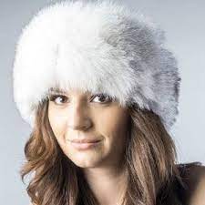 Sunt lucrate cu atentie la detalii in toate marimile si pentru toate tipurile de silueta. Caciuli Din Blana Naturala Pentru Barbati Si Femei Ce Te Protejeaza De Ger Fashion Winter Hats Hats