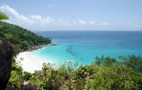 99 553*1, område 455 km², befolkningstetthet 218.8 p/km². Seychellene Drommereiser
