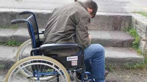 Urbani ad ostia e acilia. Ostia Scuola Di Nuovo Con Il Montacarichi Rotto Ragazzo Disabile Non Puo Fare L Esame