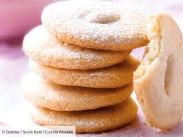 Biscuits Aux Amandes A L Espagnole Recettes Recette En 2020 Biscuit Amande Biscuits Recette Gateau Marocain