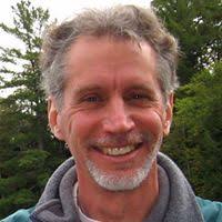 رابرت برودر نویسنده کتاب مترسک و آدم برفی