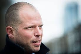 James dook in bed met theo francken. Gezin Uit Aleppo Heeft Geen Recht Op Visum De Morgen