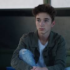 Check out this biography to know about his birthday, childhood, family life ever since the 14th season of american idol came up, the american pop scene has never been the same again, all thanks to the youngest heartthrob of the show daniel. Daniel Seavey Youtube