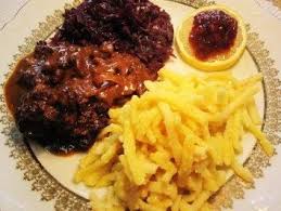 Hackfleisch Vom Wild Mit Rotwein Geschmort Rezept Rezept Hackfleisch Hackfleisch Rezept Fleisch