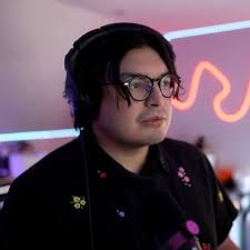 Brent Barrie's Instagram, Twitter & Facebook