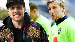 Emil och hans fru shanga älskar gucci, snabba bilar (audi r8) och hemresor i privatplan. Emil Forsberg Om Gucci Jackan Flyttryktena Och Kvalmotet