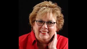 Lynn Patton Presents "Chickadee with Vegetables"