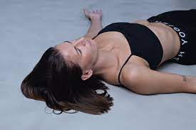 Free your mind of stress, blockages, and tension and learn how to help others do the same. Was Ist Eigentlich Yoga Nidra The Yoga Affair