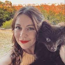 Karla Graff's Instagram, Twitter & Facebook