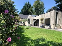 Maison D Architecte Saint Gildas De Rhuys Entre Bourg Et Plages En 2020 Architecte Decoration Exterieur Maison