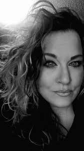 Distracting straight hair morning routines